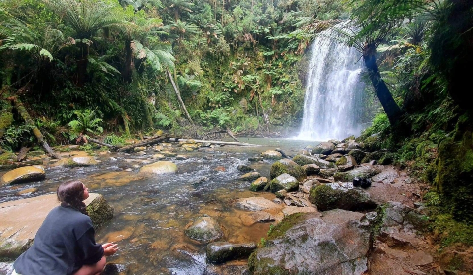 me-at-Beauchamp-falls-hair-washing